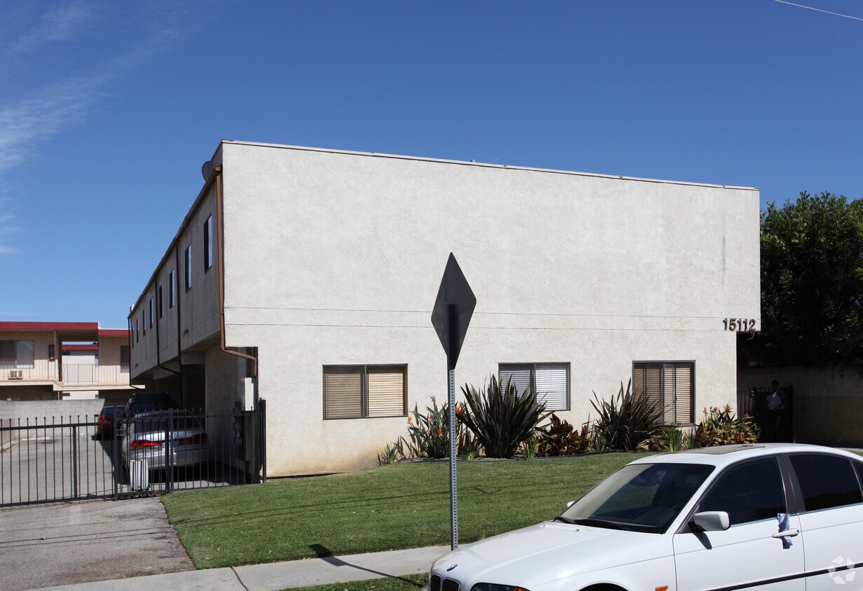 Foto del edificio - 15112 S Berendo Ave
