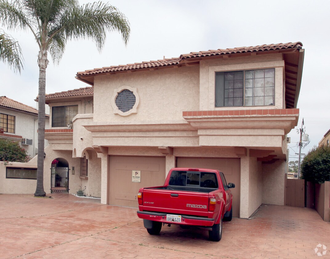 Primary Photo - 3765 Boundary St