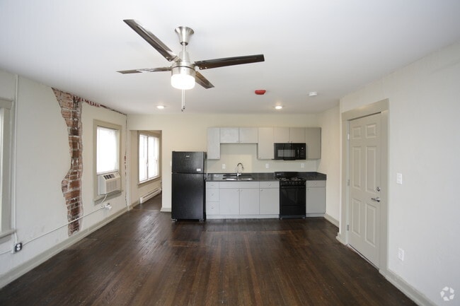 Interior Photo - White Hall Lofts
