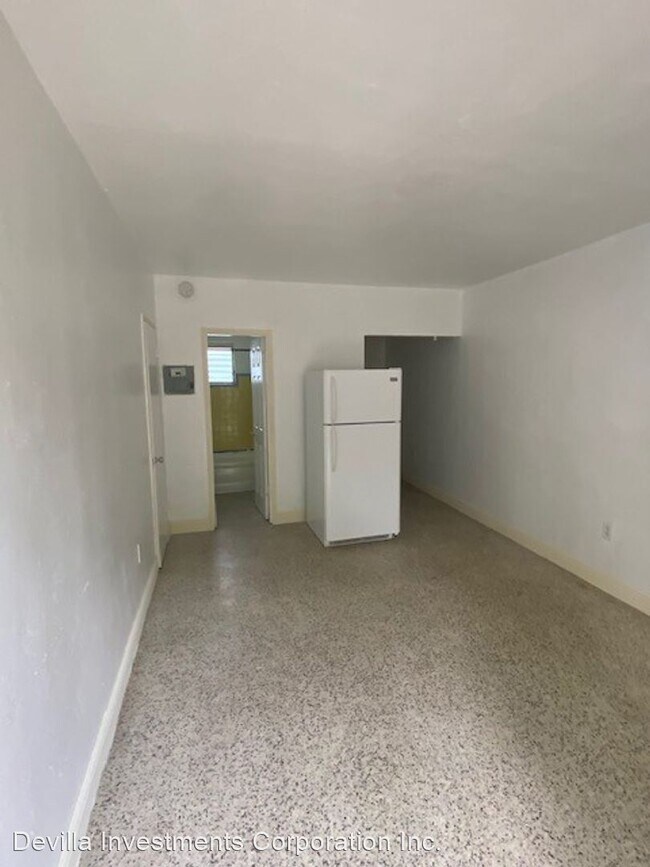 Building Photo - 2154 NW Flagler Terrace