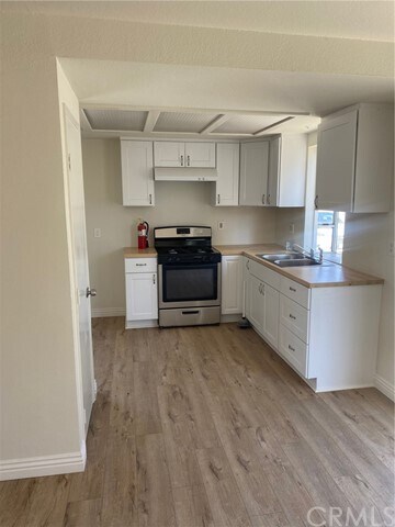 Building Photo - 2212 Placentia Ave