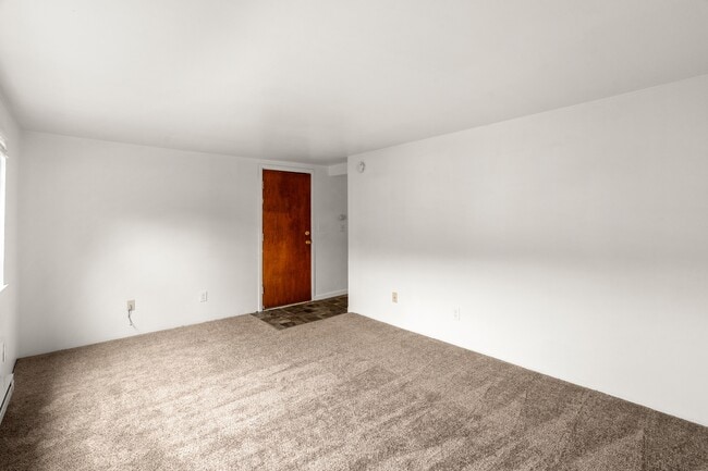 Foto del edificio - 2717 Simpson Ave