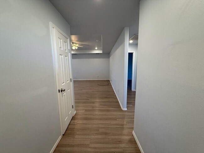 Foto del edificio - 8429 10th Pl