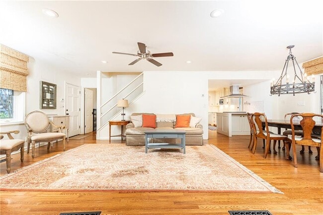 Foto del edificio - 2690 Ridgemore Rd NW
