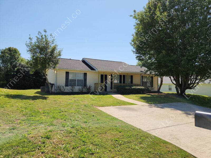 Primary Photo - 312 Dove Point