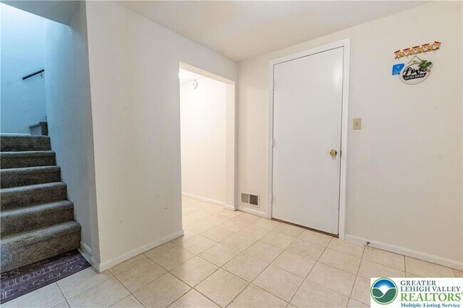 Foto del edificio - 8315 Countryside Ln