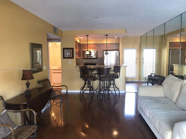 Foto del edificio - 3545 NE 167th St