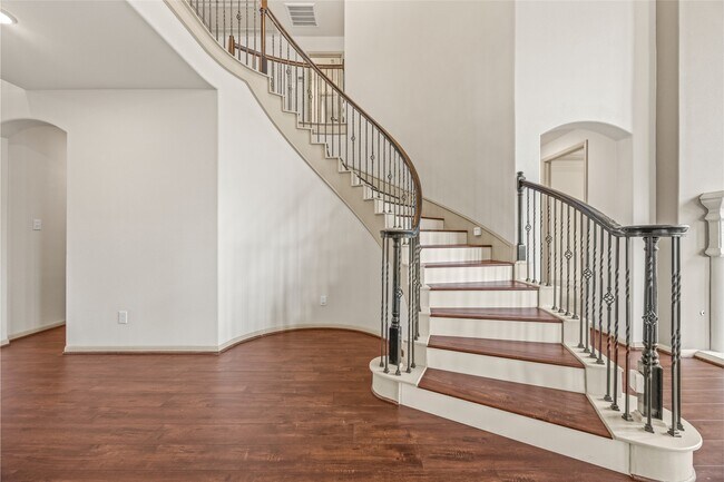 Building Photo - 9522 Whitebark Pne Wy