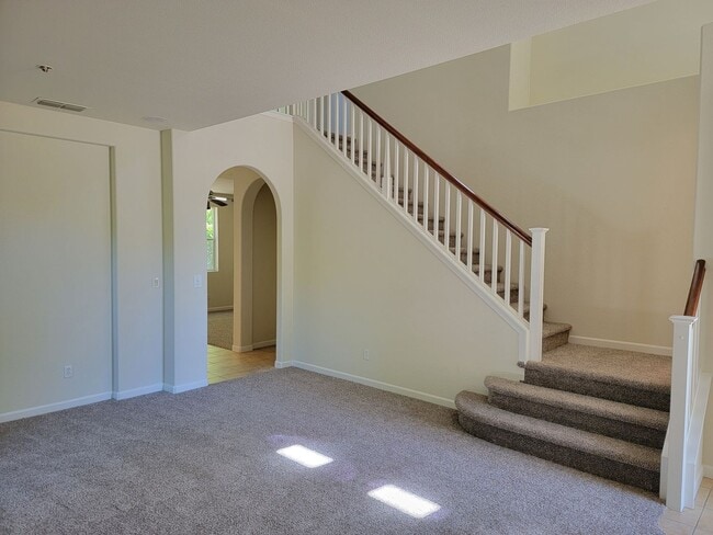 Foto del edificio - Coming Soon!  3 bedroom with 2.5 baths home with large bonus room