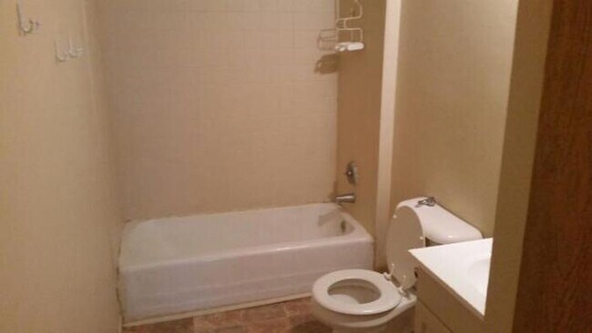 Foto del edificio - Nice Lower 2 bedroom apartment