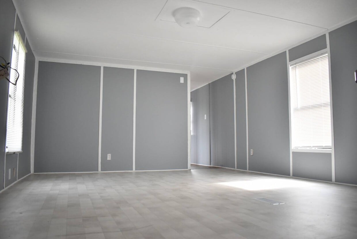 Building Photo - 132 Gantt Rd