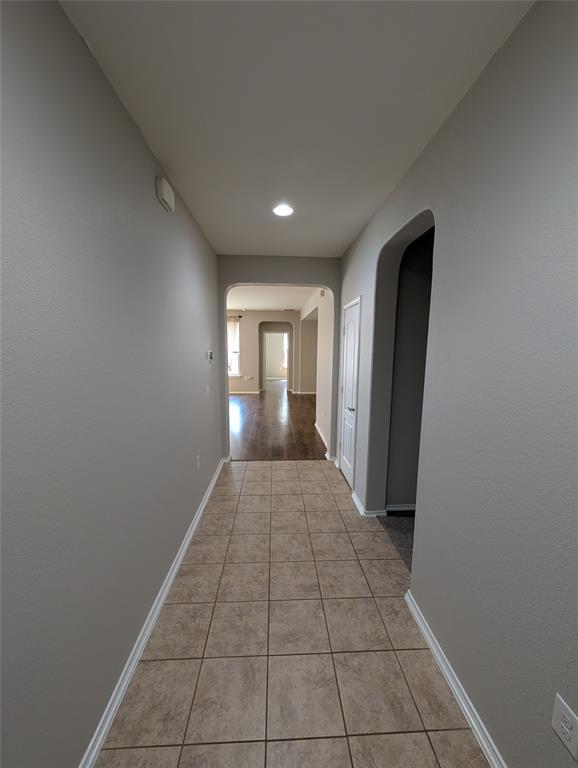 Building Photo - 8829 Capitol View Dr