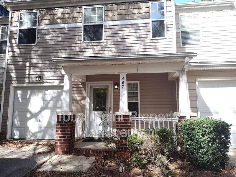 Foto principal - 467 Doughton Ln