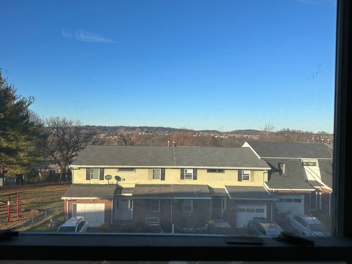 235 Vista Dr, Easton, PA 18042 Townhome Rentals in Easton PA