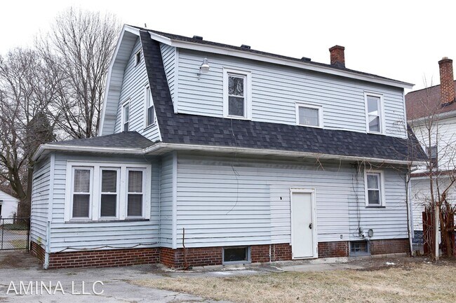 Foto del edificio - 3 br, 1.5 bath House - 89 Nye Park