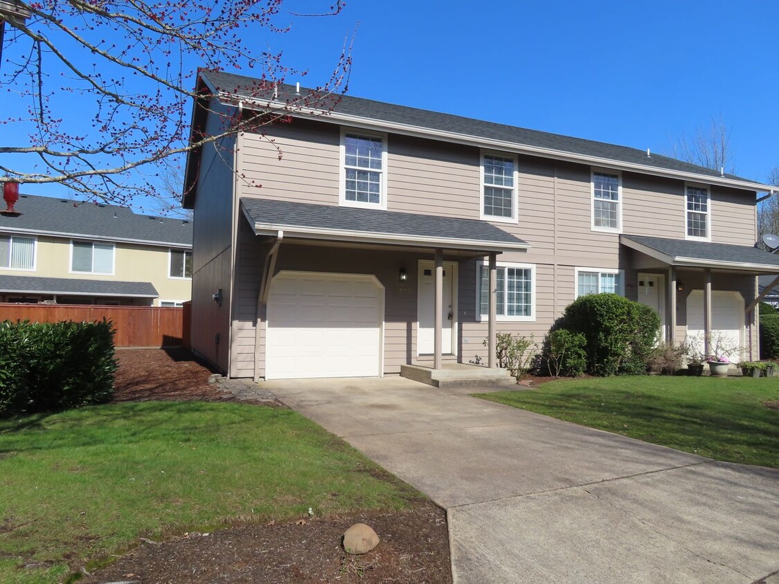Primary Photo - 3 Bed, 2.5 Bath Townhome In The Churchill ...
