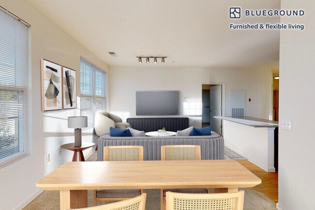 Foto del edificio - 1700 E 5th St