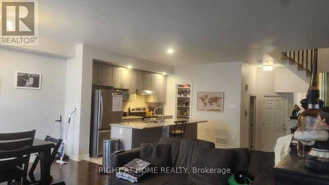 Building Photo - 607 Egret Way