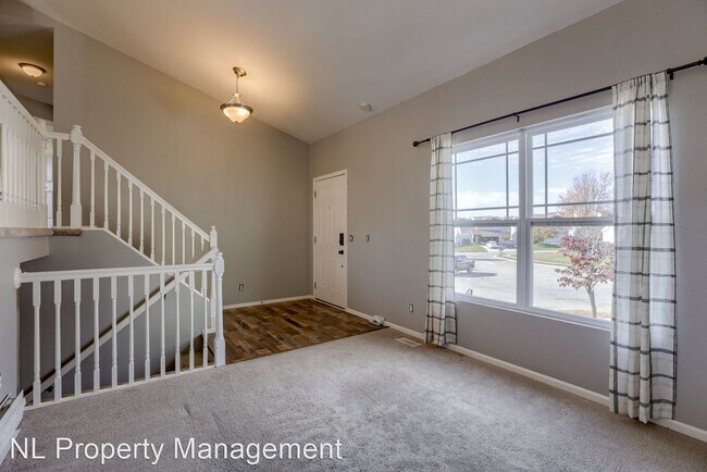 Foto del edificio - 3 br, 2 bath House - 15405 Fillmore Circle
