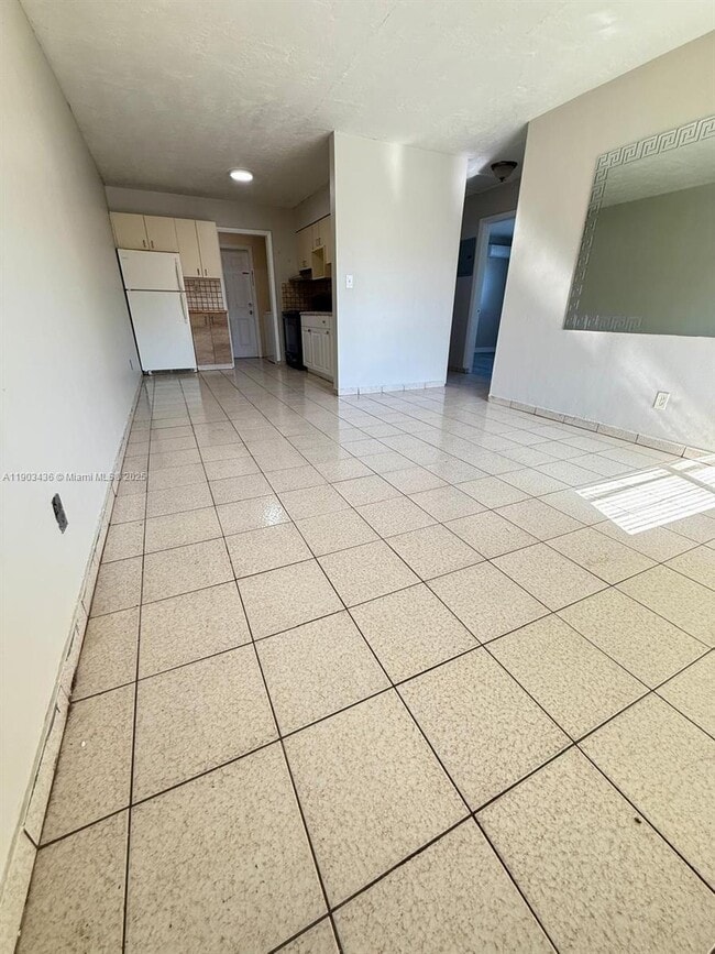 Building Photo - 3980 SW 51st St