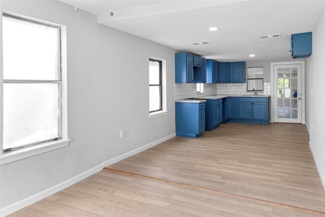 Foto del edificio - 10118 Norvic St