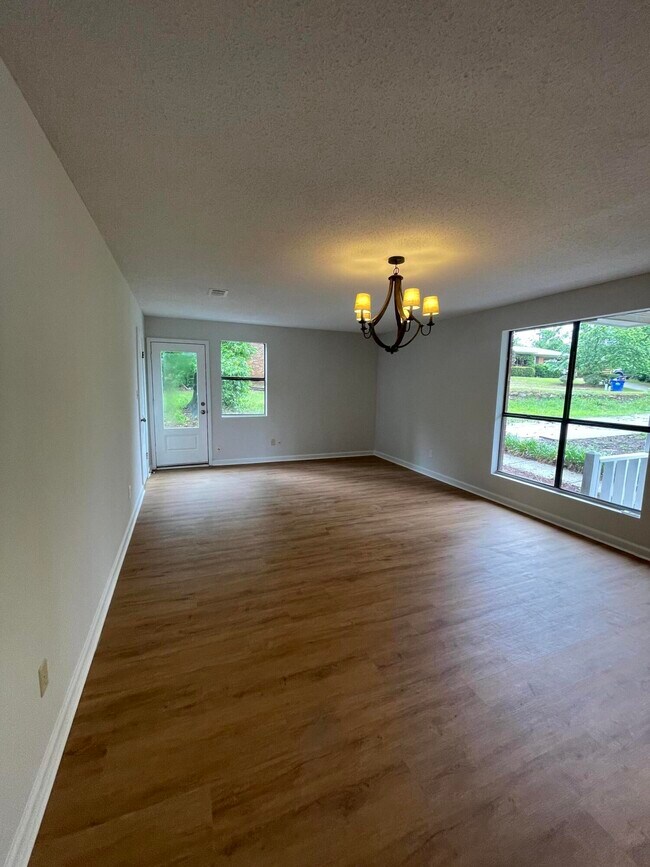 Foto del edificio - 3849 Ivy Ct
