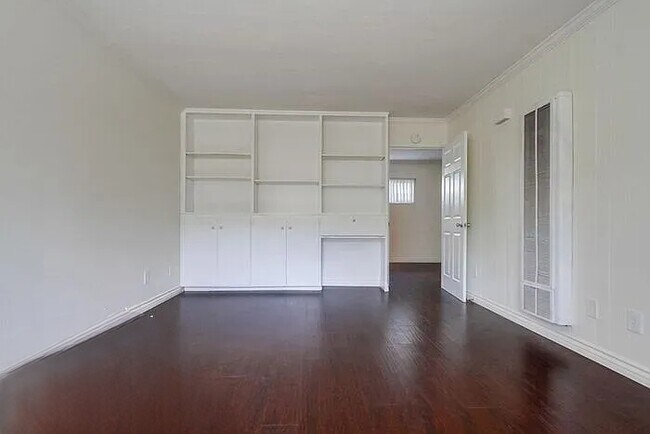 Foto del edificio - 3819 Wilson Ave