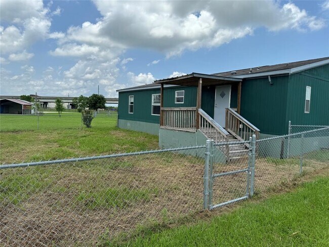 Building Photo - 9335 FM 1960
