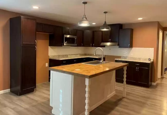 Building Photo - PRE-LEASING!! AVAILABLE AUGUST 10TH! 3 Bedroom/ 2 Bathroom House