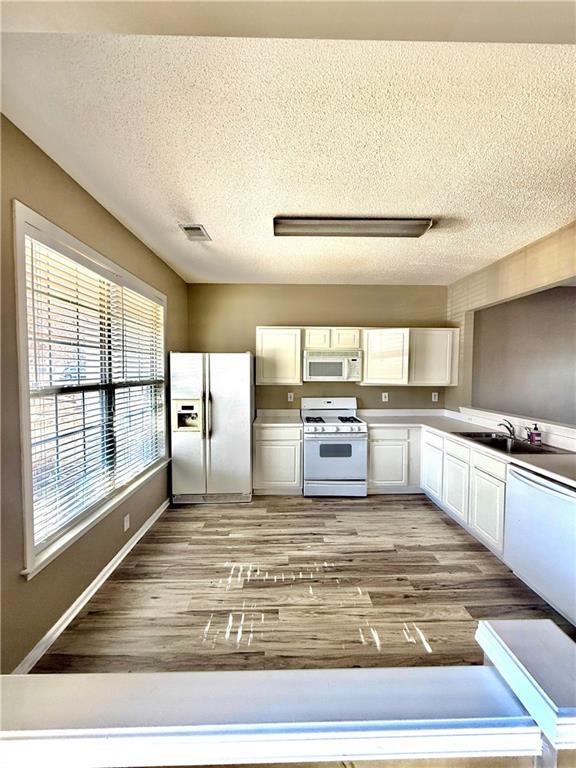 Foto del edificio - 51 Highoak Dr