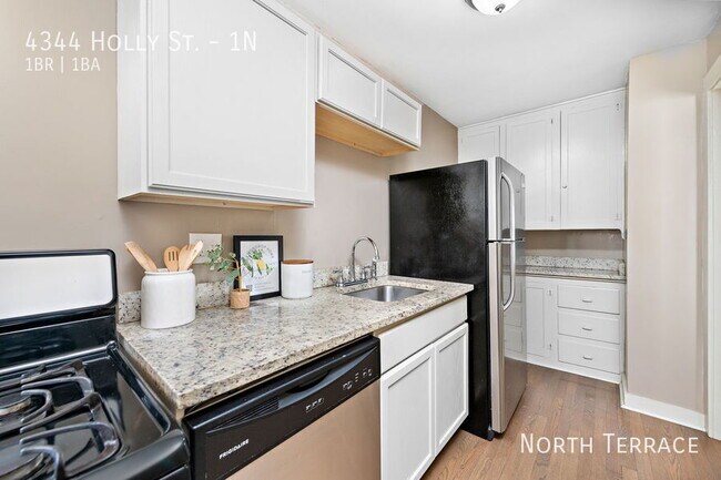 Building Photo - 4344 Holly St