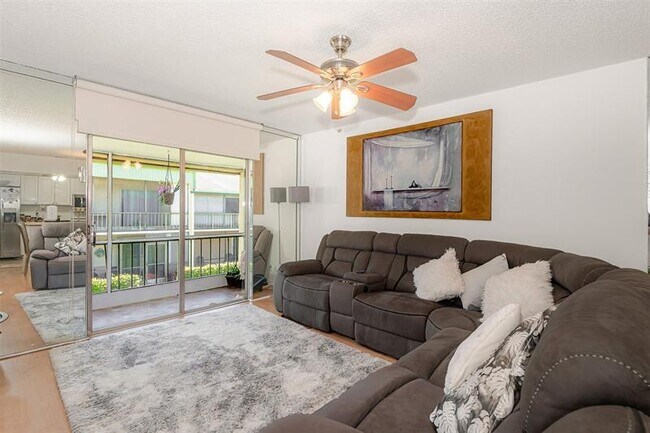 Foto del edificio - 4123 NW 88th Ave