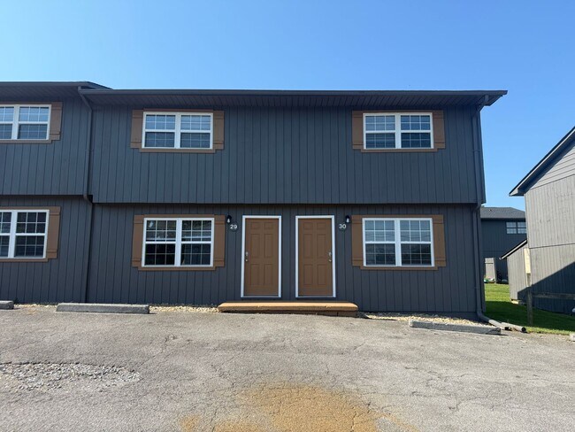 Building Photo - 2 Bedroom 1.5 Bath Apartment located in Jo...