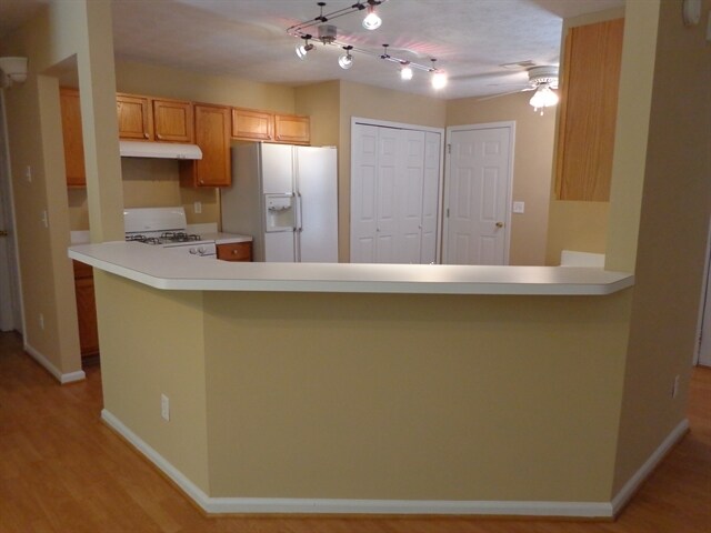 Building Photo - 4799 Lake Park Ter