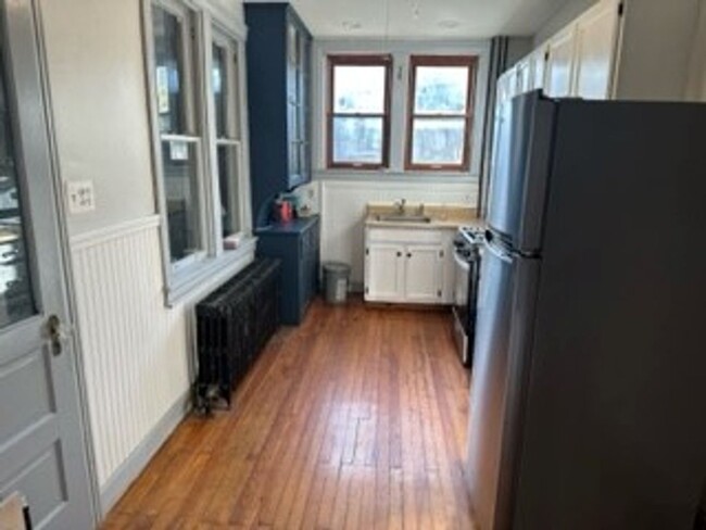 Building Photo - 3 bedroom home available in Allentown Hist...