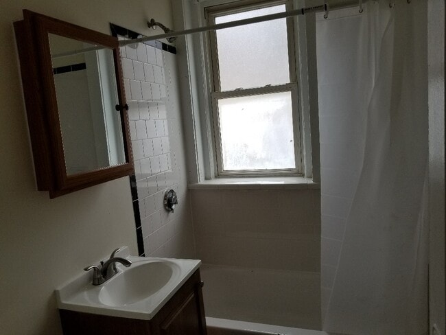 Photo - 241 Freeman St Apartment