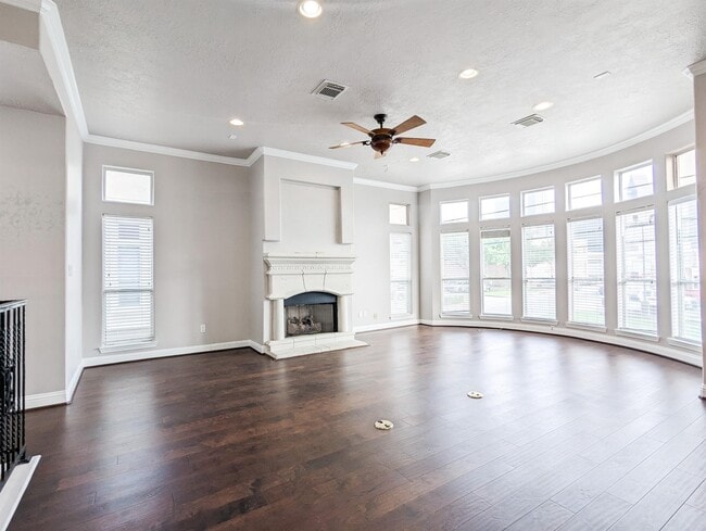 Building Photo - 1304 Dart St