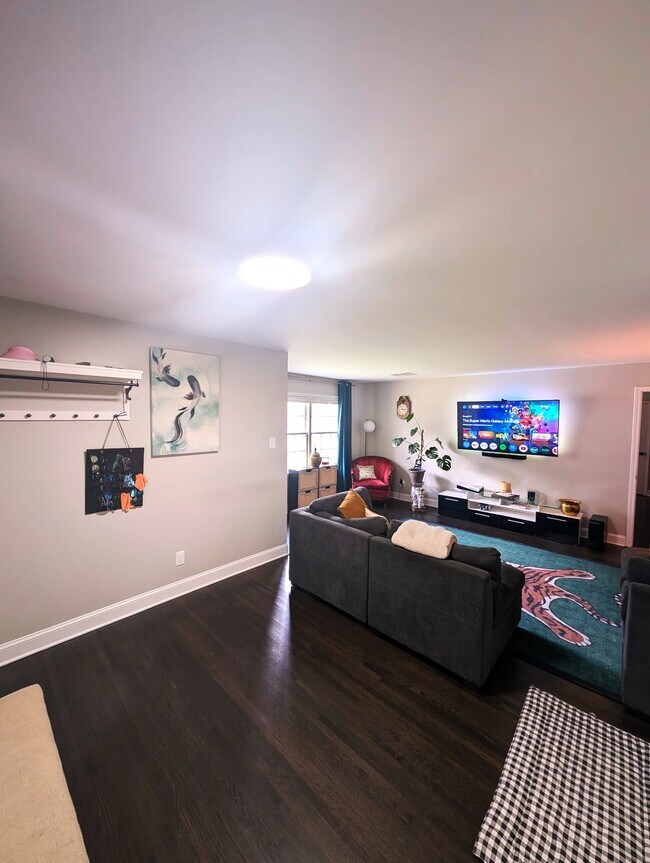 Foto del edificio - 5259 Sequoia Ave
