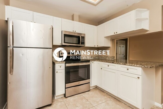 Foto del edificio - 3 Bedroom Pet-Friendly Home in Fort Myers, FL with Main Street Renewal