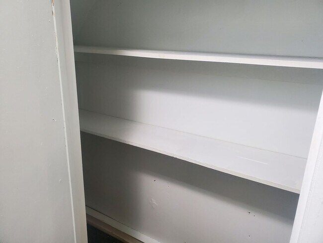 Foto del edificio - 1143 E Sydney St