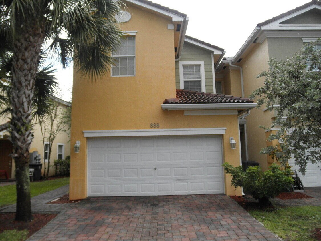888 Pipers Cay Dr, West Palm Beach, FL 33415 Townhome Rentals in West