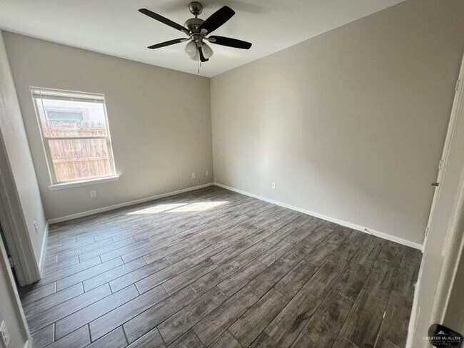 Foto del edificio - 7 Sandpiper Ave