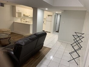 Building Photo - 356 Winfield Terr
