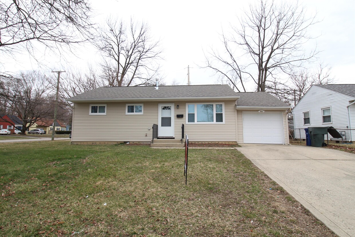 Foto principal - 1440 Coronet Dr