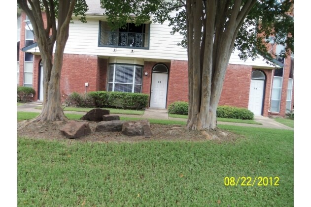 Foto del edificio - Rosewood Manor Townhomes
