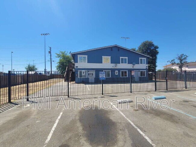 Foto del edificio - 3729 Balsam St