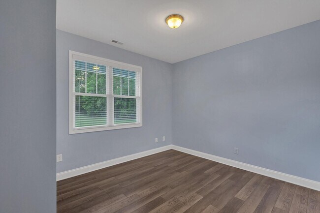 Foto del edificio - 5 Acres for rent in Holly Ridge!
