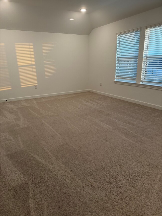 Building Photo - 25302 Rothesay Ln