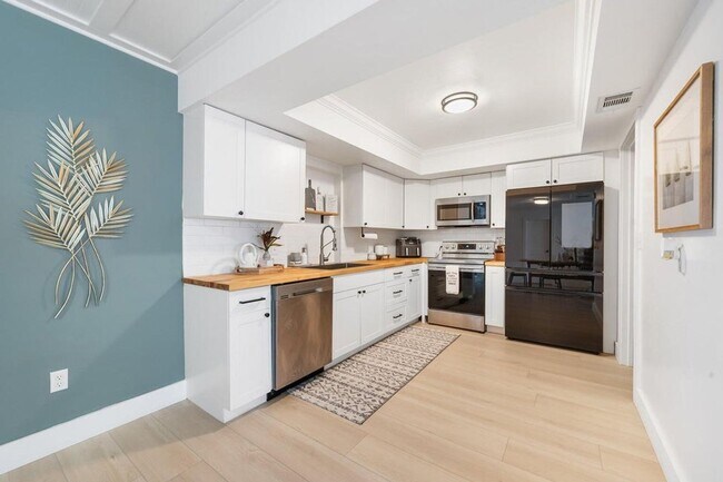 Foto del edificio - 232 Wellesley Dr