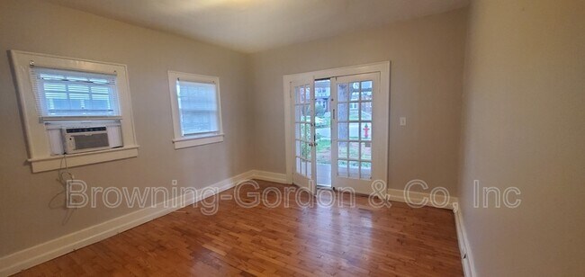 Building Photo - 2609 Sunset Pl